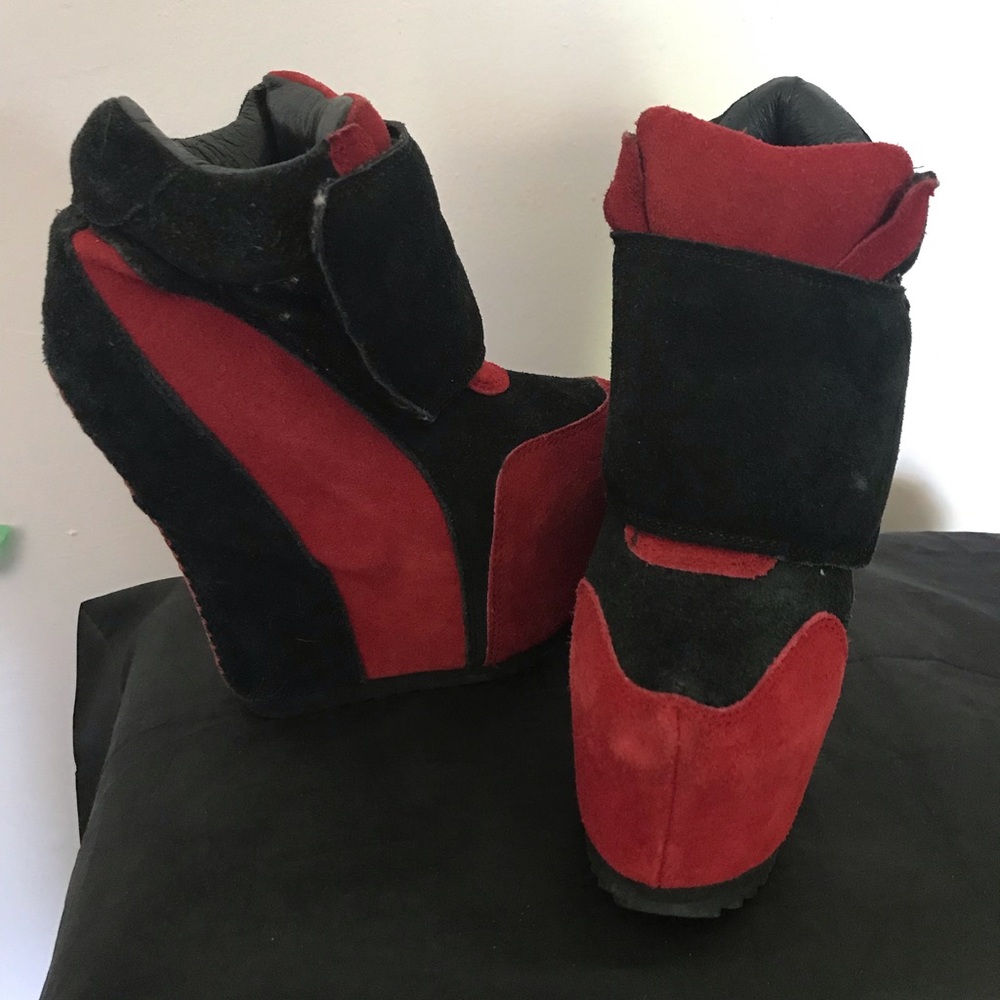 JEFFREY CAMPBELL -SUCCESSION WEDGED BOOT!!!